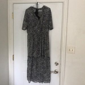 Black and white short sleeve Maxi dress with slip